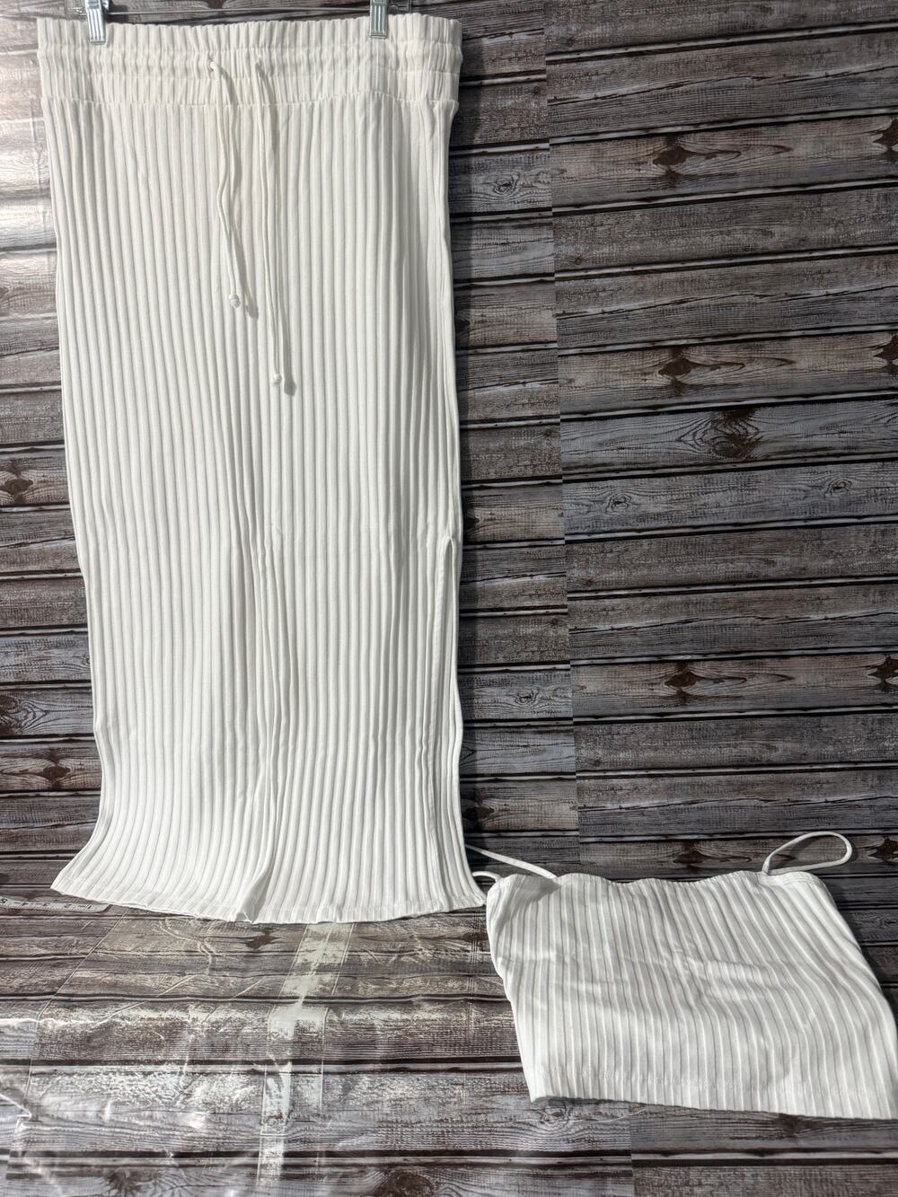 Universal Thread Skirt (LG), Tank top (MD) White Ribbed